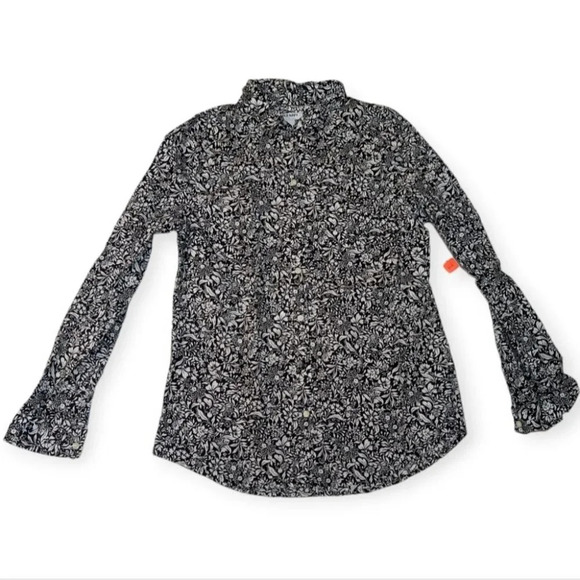 NWT  Old Navy Black & White Cotton Floral Button Up Woman's Medium - Picture 1 of 8